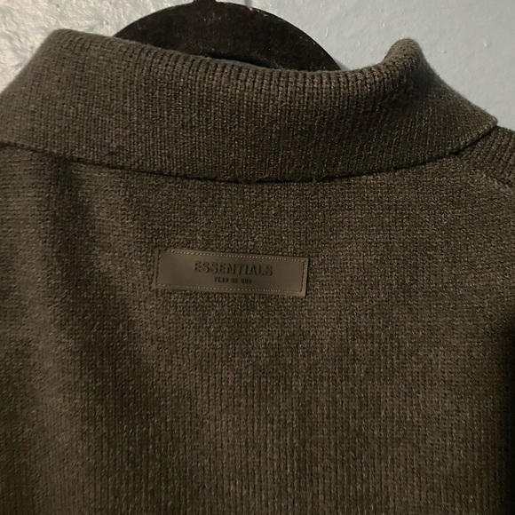 Fear of God Essentials Black Knit '1977' Long Sleeve Polo - Picture 13 of 15